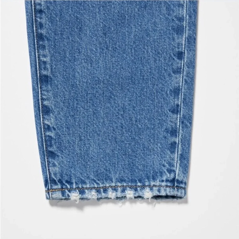 Uniqlo High Raise Classic Blue Women's Jeans - Picture 6 of 9